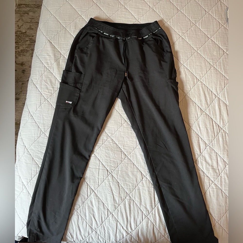 Grey’s Anatomy by Barco Jogger Scrubs